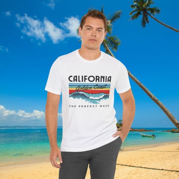 California Perfect Wave Tee, Surf T-Shirt for Beach Lovers - Triply Tees