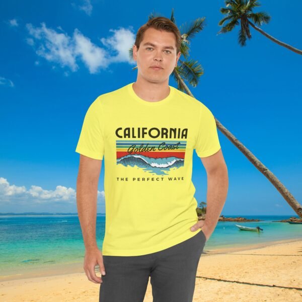 California Perfect Wave Tee, Surf T-Shirt for Beach Lovers - Triply Tees