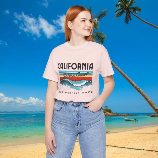 California Perfect Wave Tee, Surf T-Shirt for Beach Lovers - Triply Tees